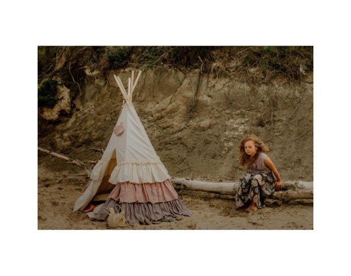 MOI MILI Tente Tipi avec Franges et Tapis - Powder Frills  (2)