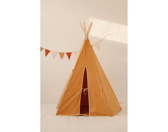 MOI MILI Tente Tipi avec Pompoms et Tapis - Orange Ocre (5)