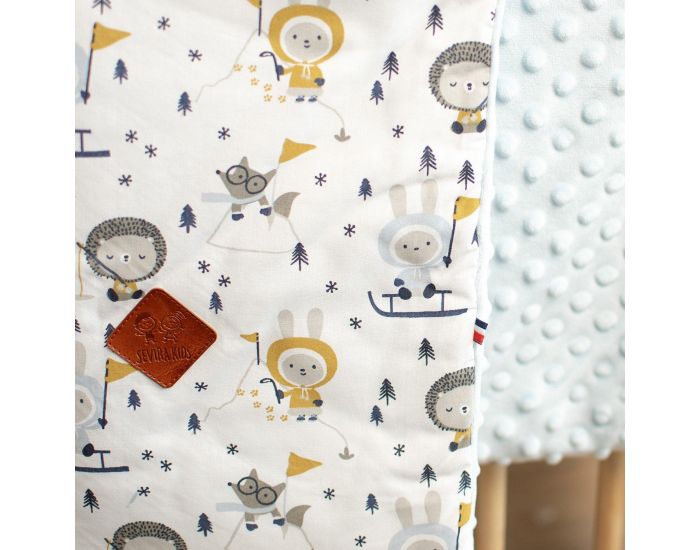 SEVIRA KIDS Couverture Rversible en Minky Eskimo - Bleu Face 1 : 100% coton, Face 2 : velours minky polyester (2)